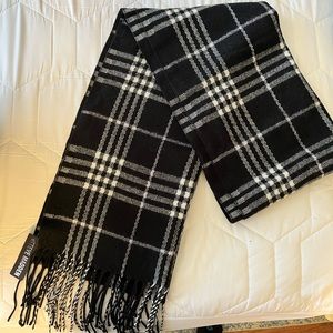 Steve Madden Scarf